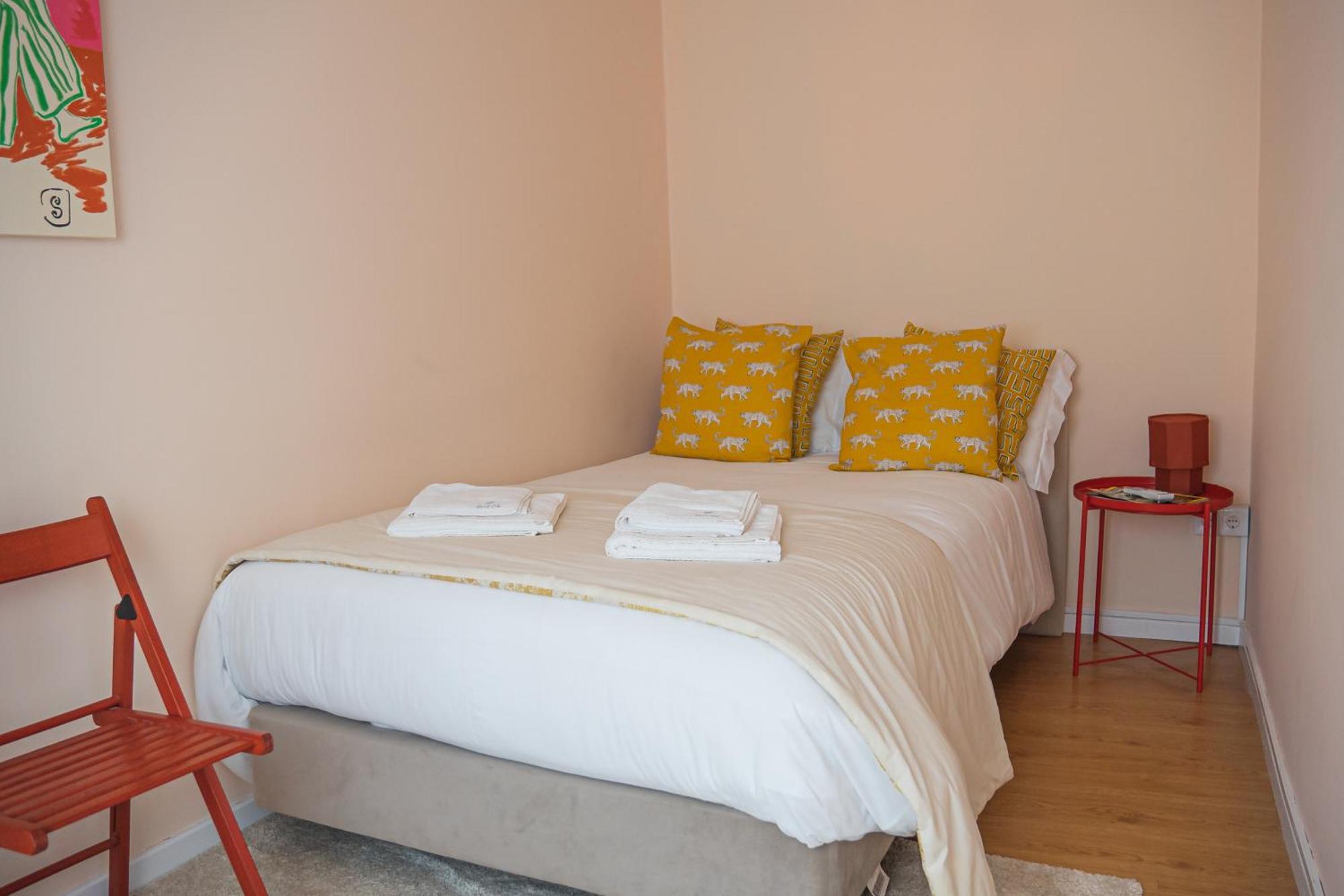 Impar Triplex House Porto Exterior foto